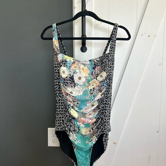 Johnny Was Mila Floral Ruched One-Piece Swimsuit sz XL adjustable straps - Picture 7 of 14